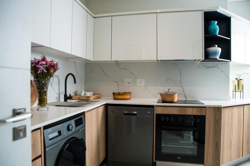 1 Bedroom Property for Sale in Waterfall Gauteng