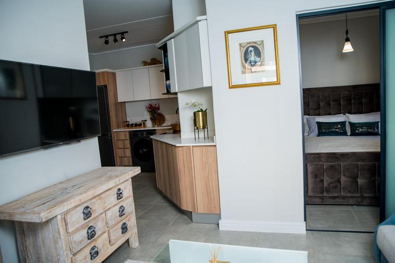 1 Bedroom Property for Sale in Waterfall Gauteng