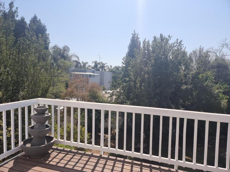 1 Bedroom Property for Sale in Sandton Central Gauteng