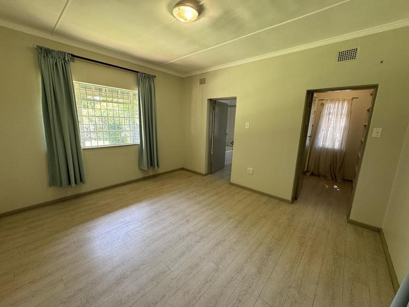 To Let commercial Property for Rent in Waterkloof A H Gauteng