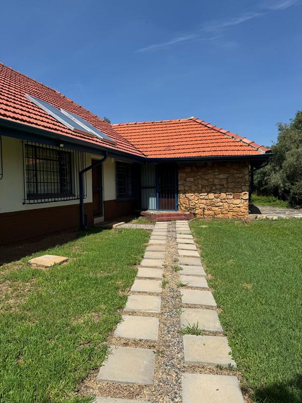To Let commercial Property for Rent in Waterkloof A H Gauteng