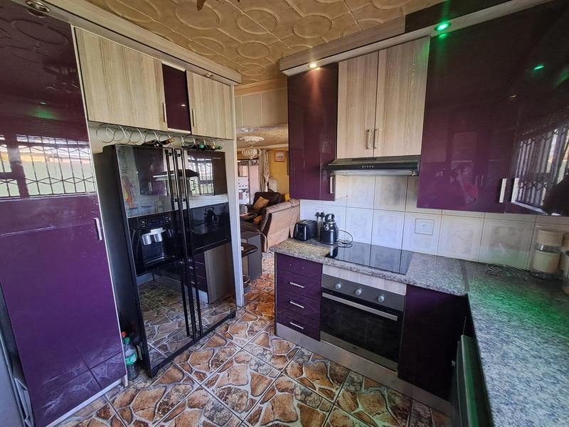 3 Bedroom Property for Sale in Protea Glen Gauteng