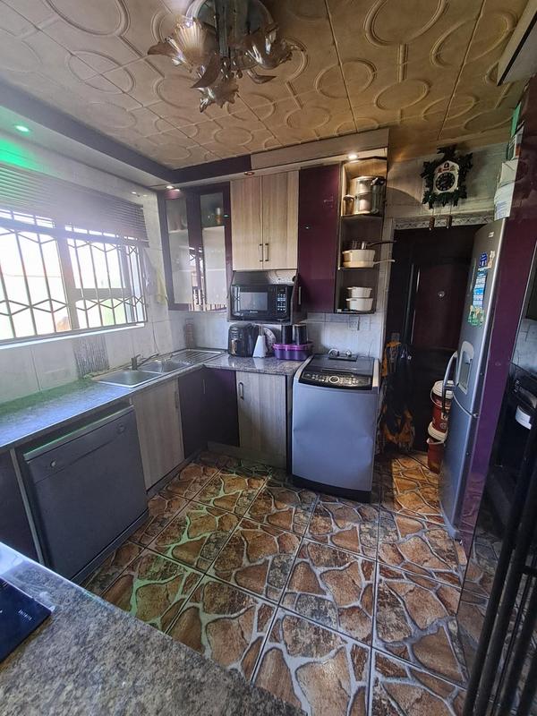 3 Bedroom Property for Sale in Protea Glen Gauteng