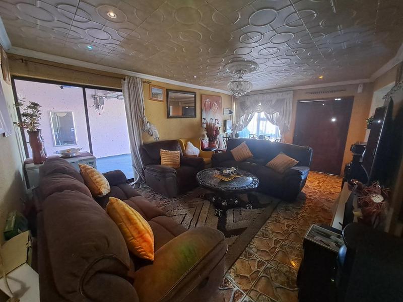 3 Bedroom Property for Sale in Protea Glen Gauteng