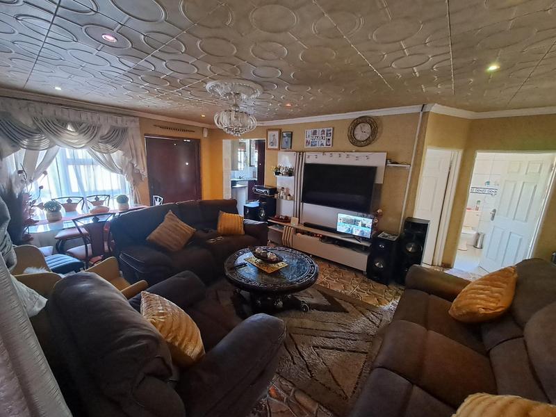 3 Bedroom Property for Sale in Protea Glen Gauteng