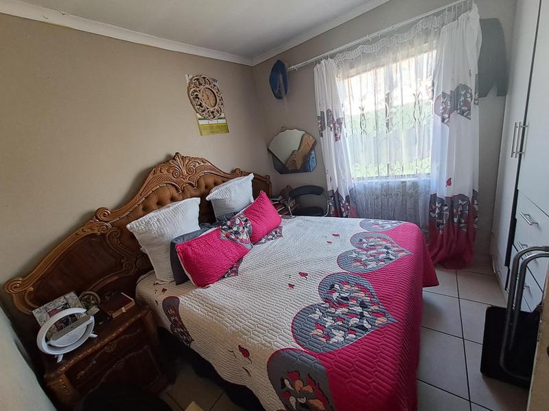 3 Bedroom Property for Sale in Protea Glen Gauteng