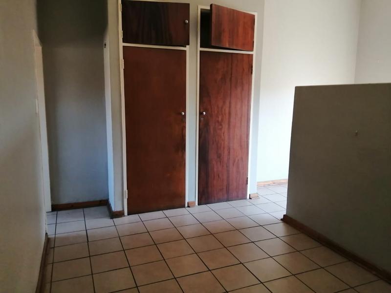 To Let 1 Bedroom Property for Rent in Petersfield Gauteng