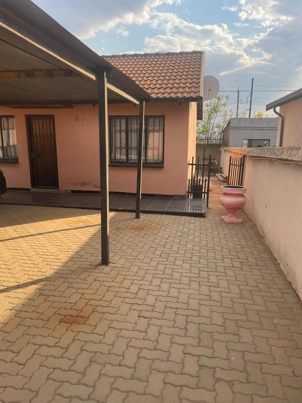 2 Bedroom Property for Sale in Pretoria Gauteng