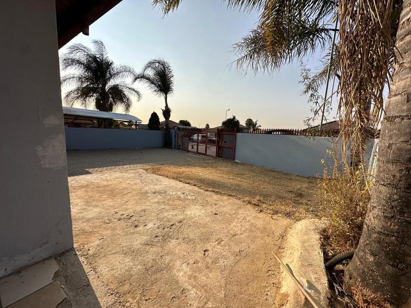 3 Bedroom Property for Sale in Lotus Gardens Gauteng
