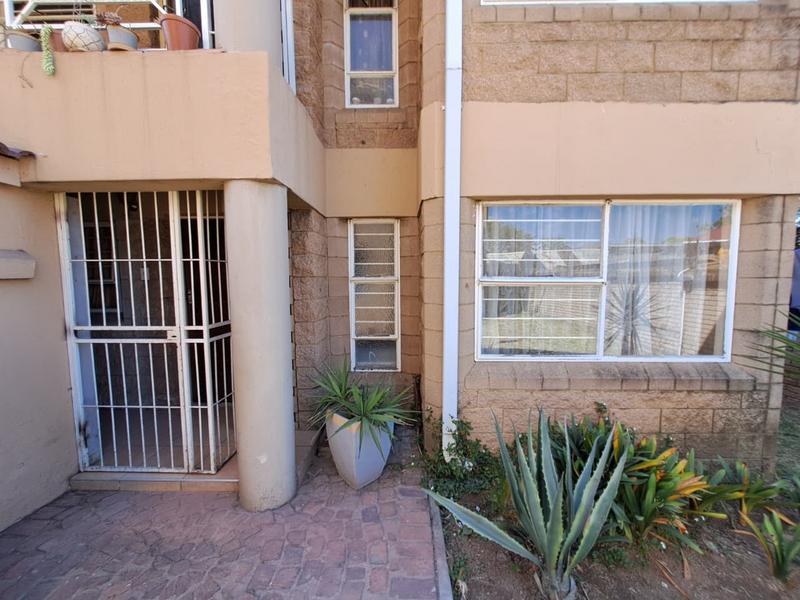 2 Bedroom Property for Sale in Delville Gauteng
