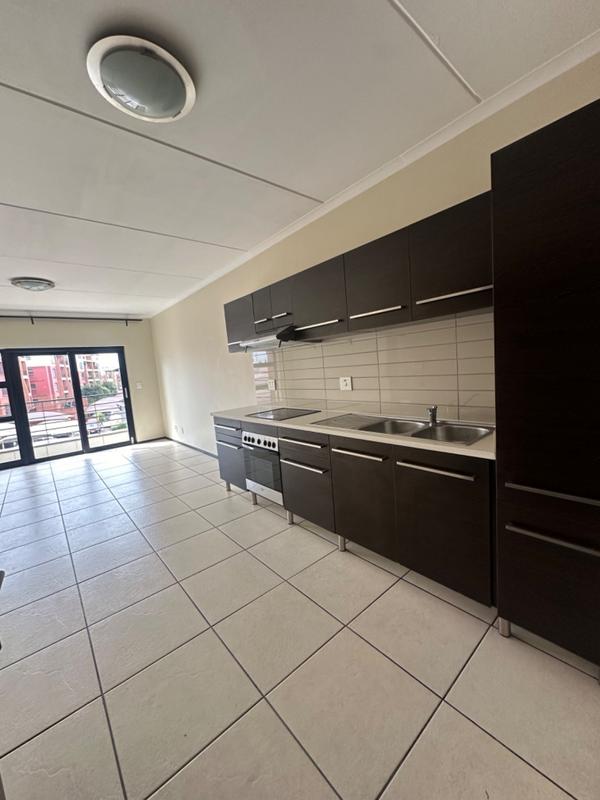 2 Bedroom Property for Sale in Greenstone Hill Gauteng
