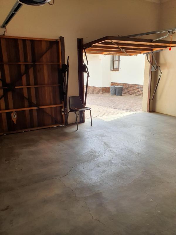 To Let 5 Bedroom Property for Rent in Morningside Gauteng