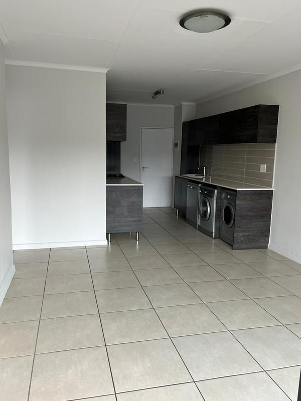 To Let 1 Bedroom Property for Rent in Olivedale Gauteng