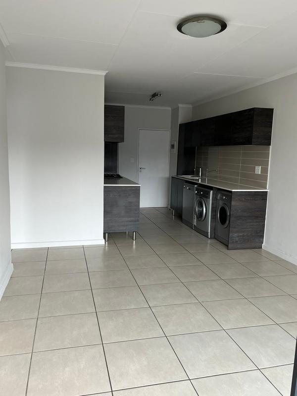 To Let 1 Bedroom Property for Rent in Olivedale Gauteng