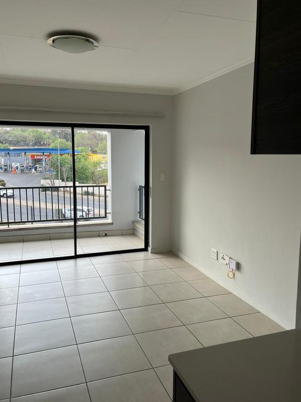 To Let 1 Bedroom Property for Rent in Olivedale Gauteng
