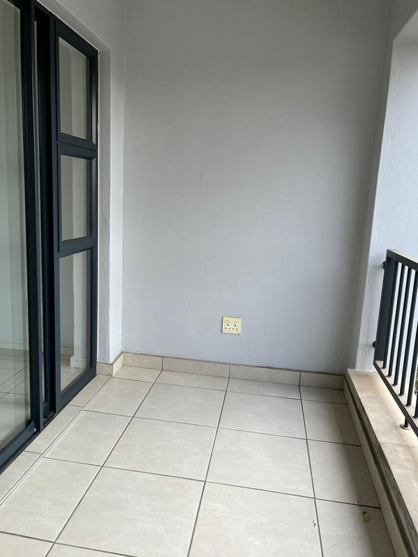 To Let 1 Bedroom Property for Rent in Olivedale Gauteng