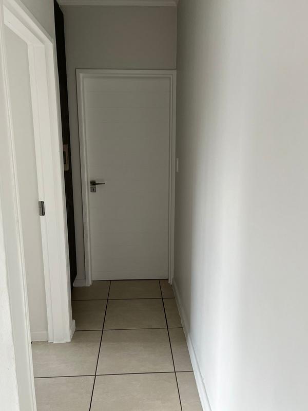 To Let 1 Bedroom Property for Rent in Olivedale Gauteng