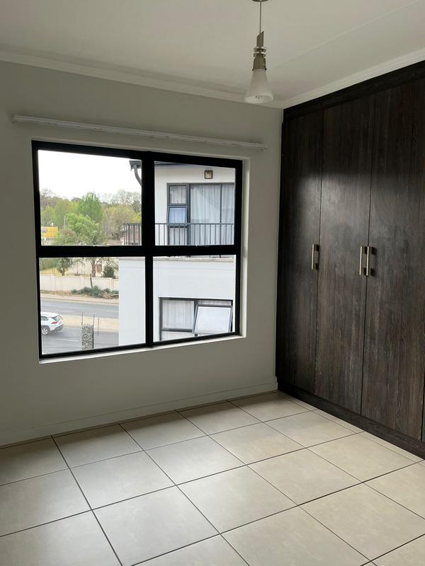 To Let 1 Bedroom Property for Rent in Olivedale Gauteng