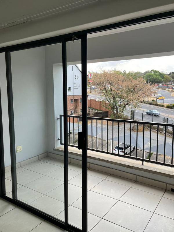 To Let 1 Bedroom Property for Rent in Olivedale Gauteng