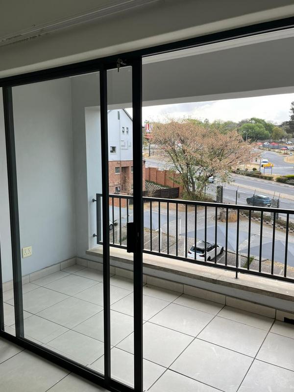 To Let 1 Bedroom Property for Rent in Olivedale Gauteng