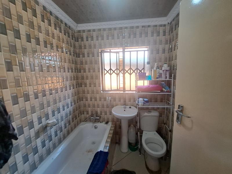 2 Bedroom Property for Sale in Soshanguve Gauteng