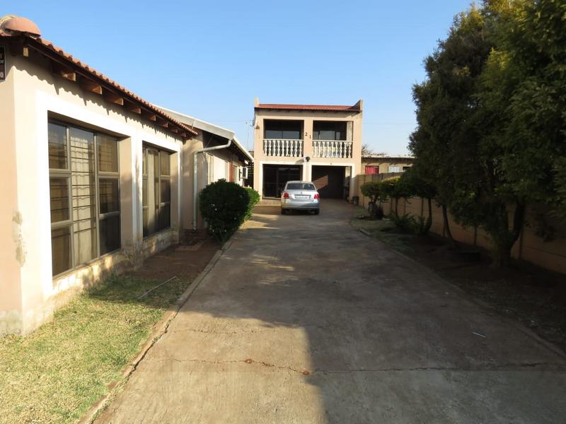 5 Bedroom Property for Sale in Ennerdale Ext 2 Gauteng
