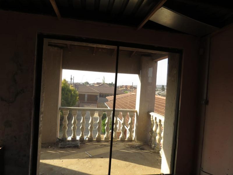 5 Bedroom Property for Sale in Ennerdale Ext 2 Gauteng