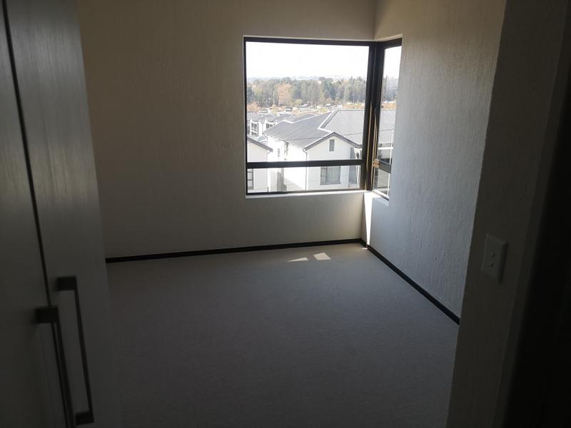To Let 2 Bedroom Property for Rent in Broadacres Gauteng