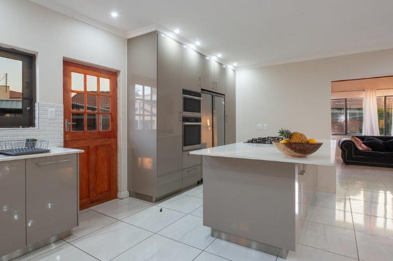 4 Bedroom Property for Sale in Brackendowns Gauteng