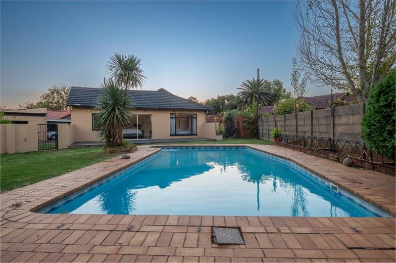 4 Bedroom Property for Sale in Brackendowns Gauteng