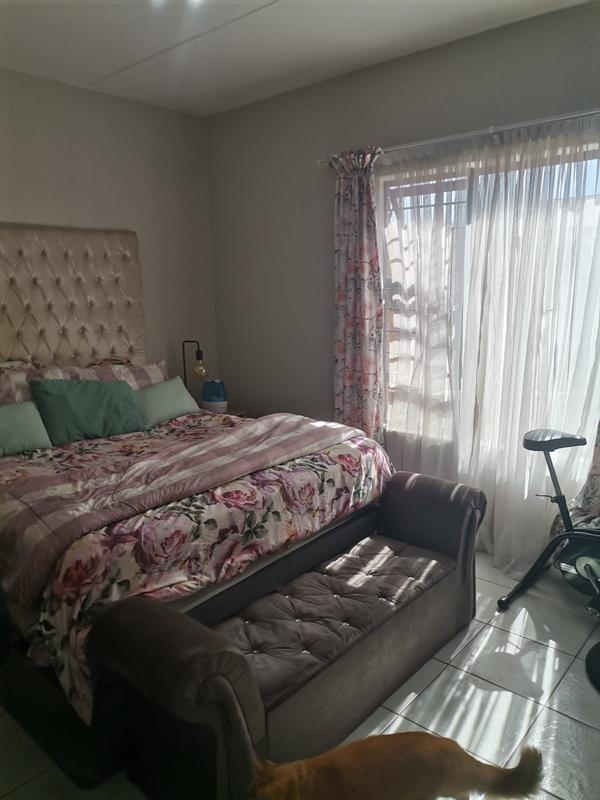 3 Bedroom Property for Sale in New Market Gauteng