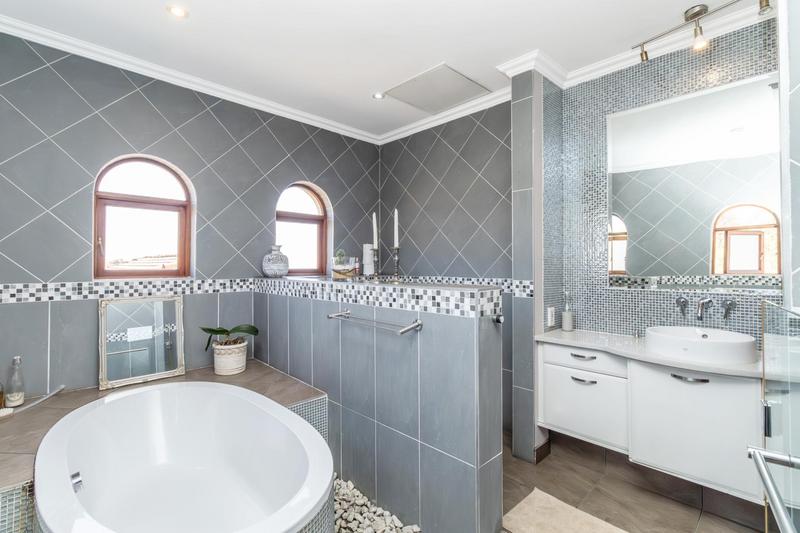 4 Bedroom Property for Sale in Glenferness Gauteng