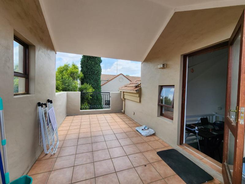 1 Bedroom Property for Sale in Sunninghill Gauteng