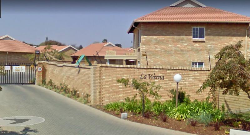 To Let 2 Bedroom Property for Rent in Sinoville Gauteng