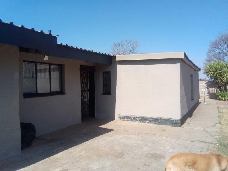 4 Bedroom Property for Sale in Sonland Park Gauteng