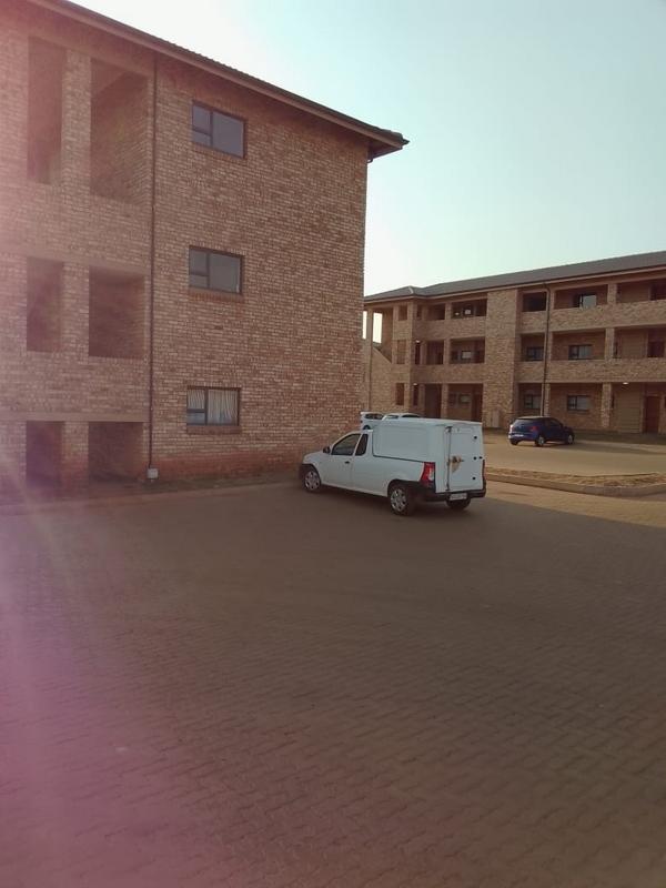 To Let 2 Bedroom Property for Rent in Vosloorus Gauteng