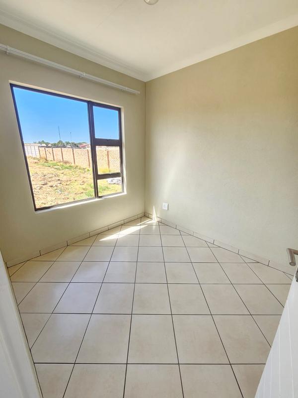 3 Bedroom Property for Sale in Windmill Park Gauteng