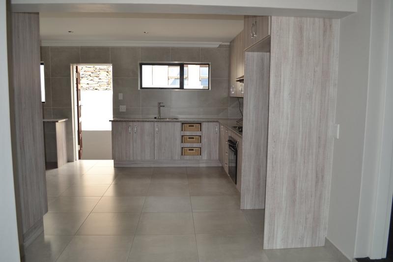 4 Bedroom Property for Sale in Copperleaf Estate Gauteng