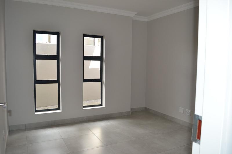 4 Bedroom Property for Sale in Copperleaf Estate Gauteng