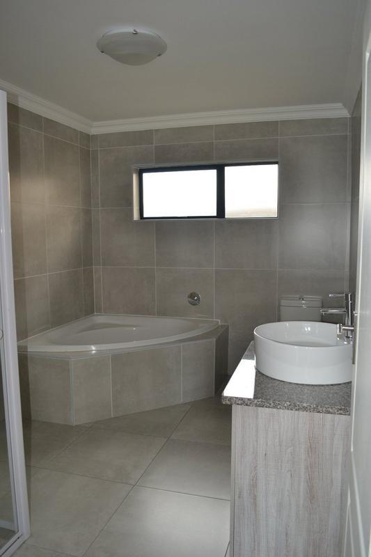 4 Bedroom Property for Sale in Copperleaf Estate Gauteng