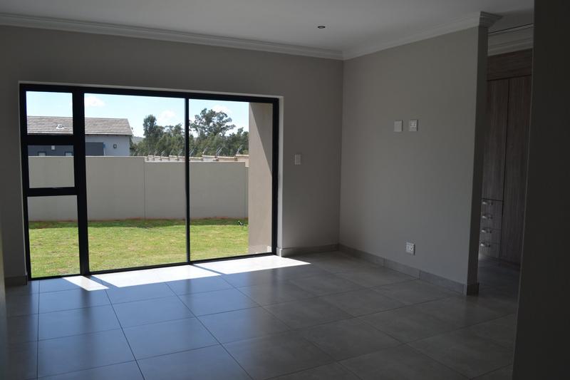 4 Bedroom Property for Sale in Copperleaf Estate Gauteng