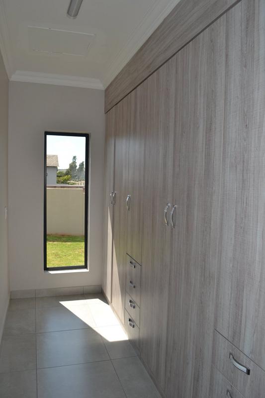 4 Bedroom Property for Sale in Copperleaf Estate Gauteng