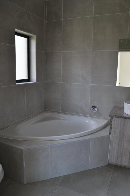 4 Bedroom Property for Sale in Copperleaf Estate Gauteng