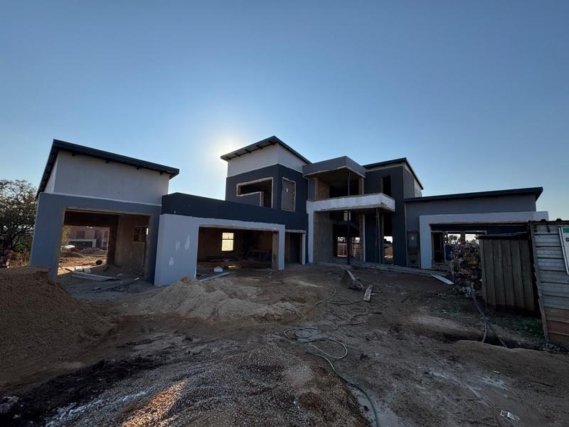 5 Bedroom Property for Sale in Midstream Heights Gauteng