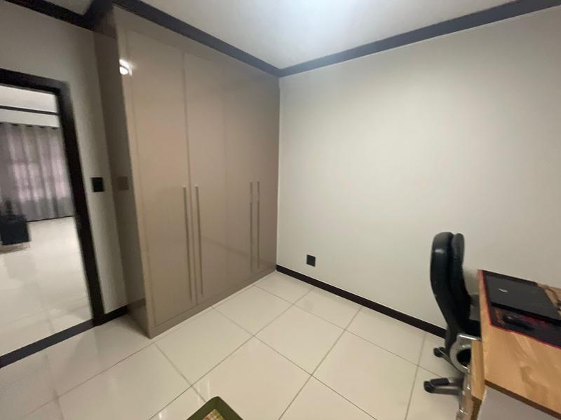3 Bedroom Property for Sale in Carlswald Gauteng