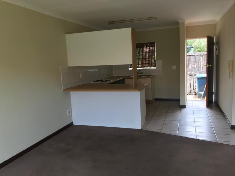 To Let 2 Bedroom Property for Rent in Garsfontein Gauteng