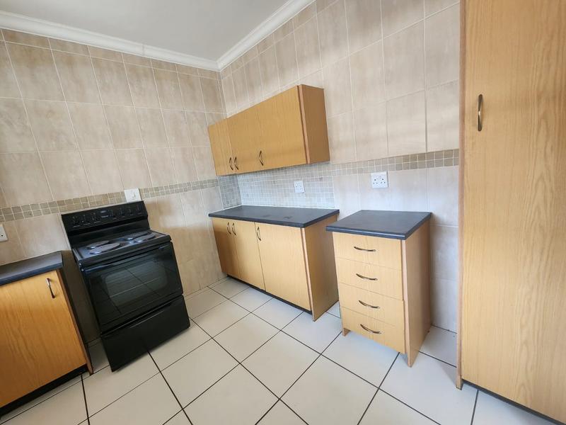 2 Bedroom Property for Sale in Greenhills Gauteng