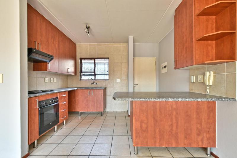 2 Bedroom Property for Sale in Glenvista Gauteng