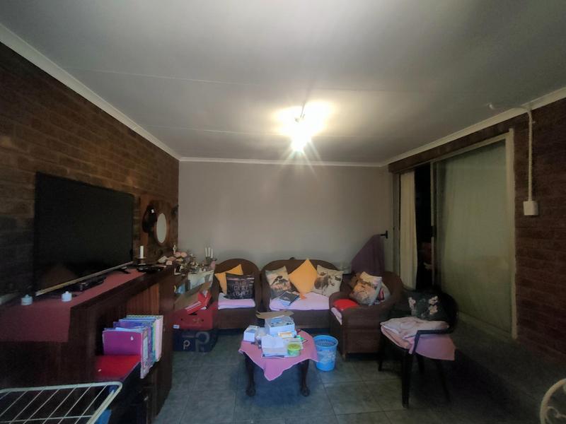 To Let 1 Bedroom Property for Rent in Annlin Gauteng