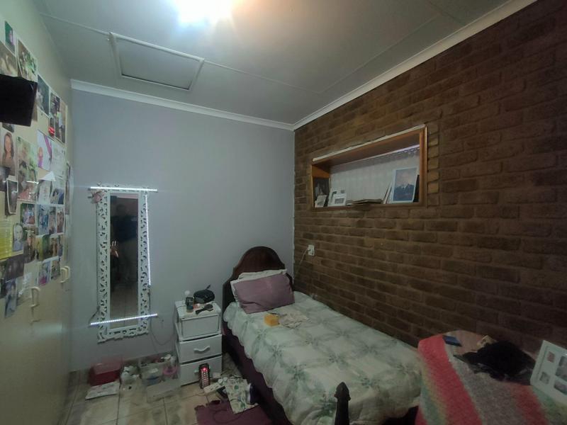 To Let 1 Bedroom Property for Rent in Annlin Gauteng